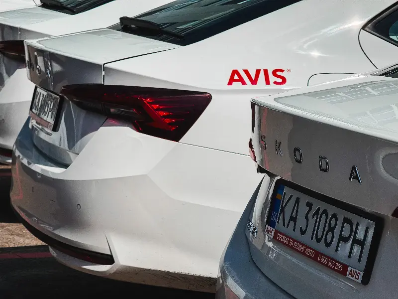 FROM SKODA TO PORSCHE: UKRAINIAN BUSINESS CHOOSES OPERATIONAL LEASING — AVIS UKRAINE AMONG THE KEY DRIVERS